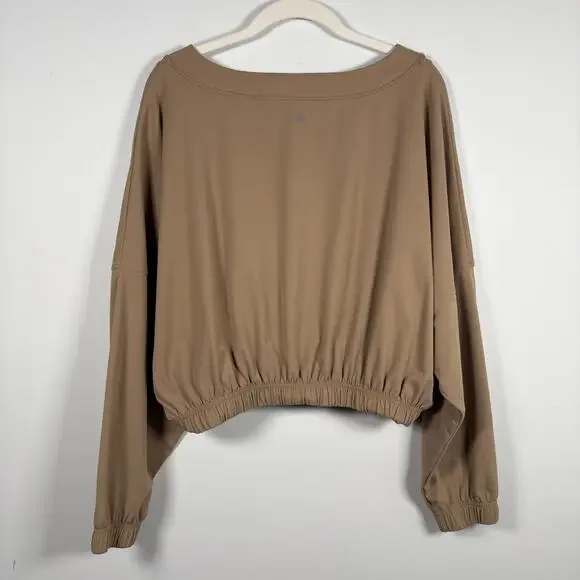 Balance Athletica Neutral Tan Oversized Elastic Cinch Waiset Outlander Pullover - Picture 7 of 9